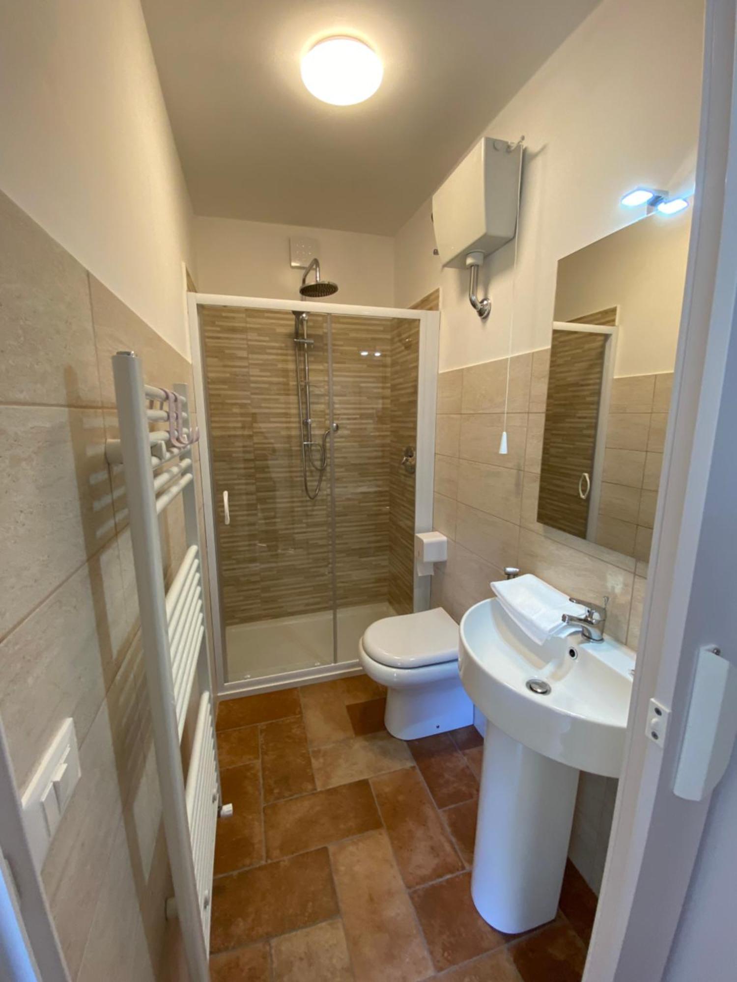La Casa Di Nonna Tella Bed & Breakfast Lenola ภายนอก รูปภาพ