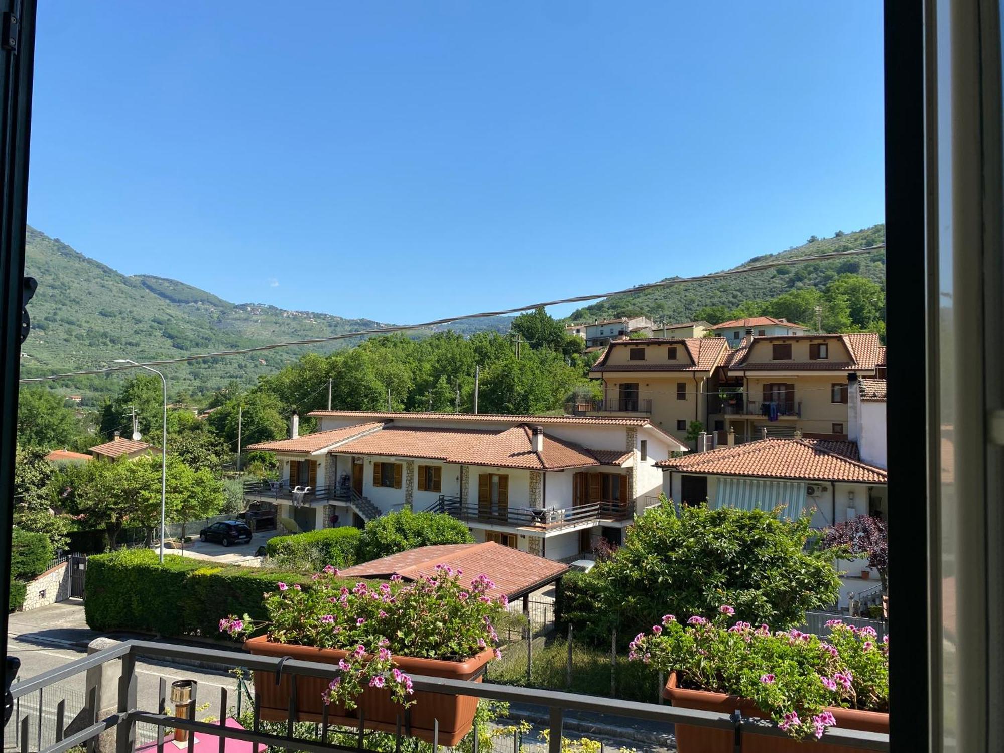 La Casa Di Nonna Tella Bed & Breakfast Lenola ภายนอก รูปภาพ